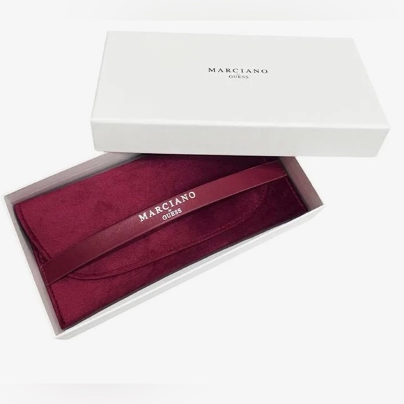 Stylish Marciano Rx glasses - Picture 4 of 5